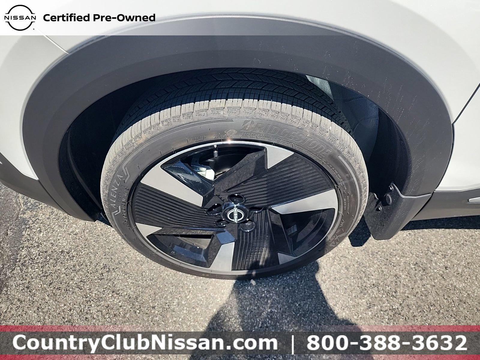 Certified 2025 Nissan Kicks SR w/ SR Premium Package AWD/4WD image 32