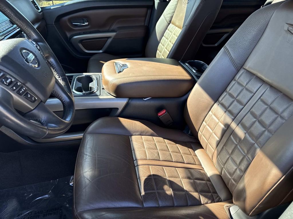 Certified 2022 Nissan Titan Platinum Reserve w/ Moonroof Package image 21