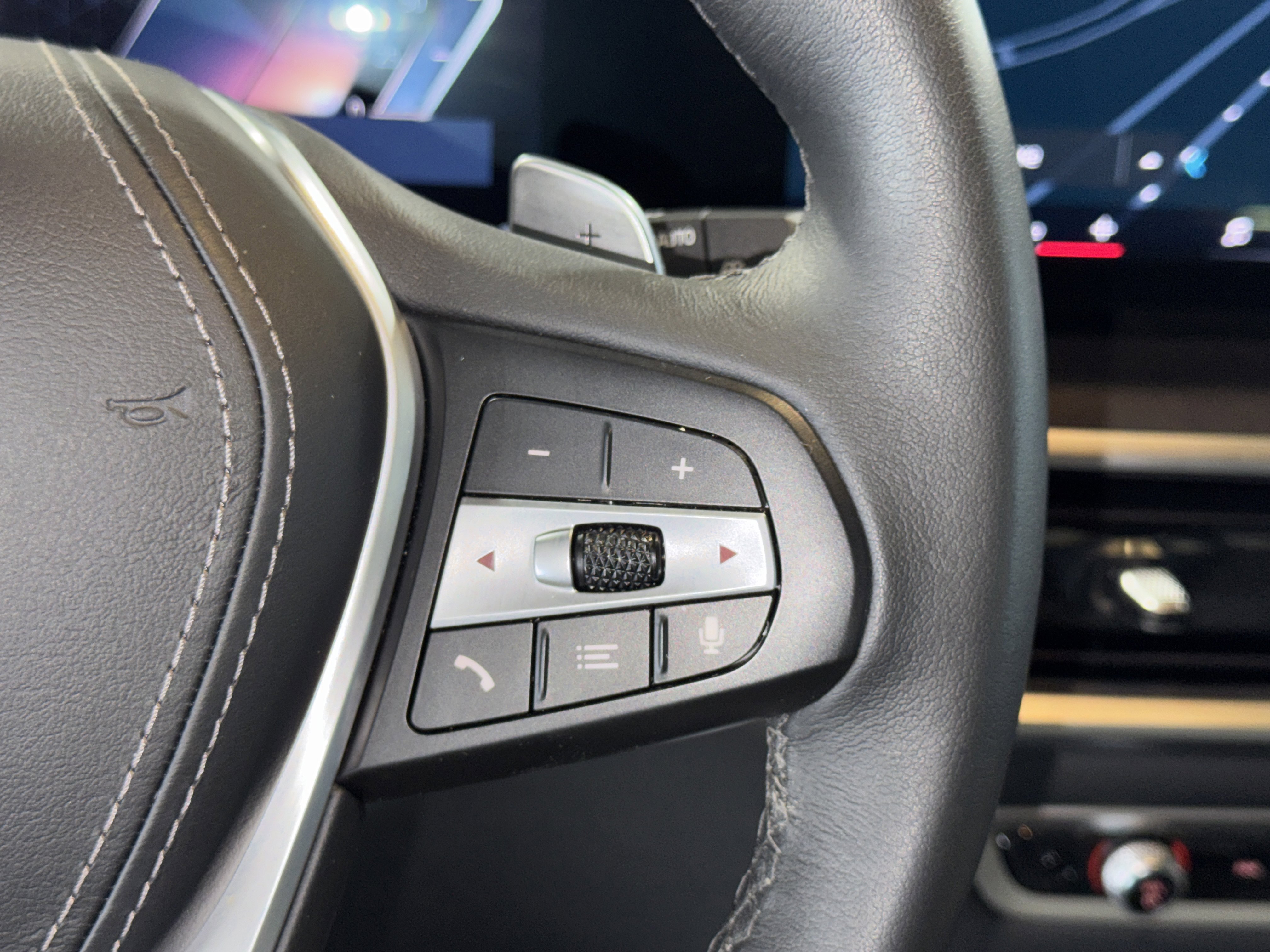 Certified 2024 BMW X5 sDrive40i w/ Premium Package image 23