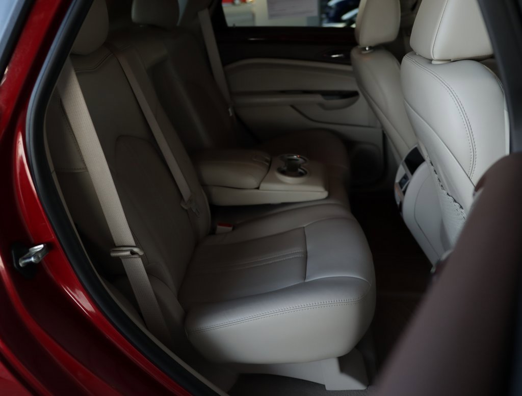 Used 2015 Cadillac SRX Luxury w/ Driver Awareness Package image 30