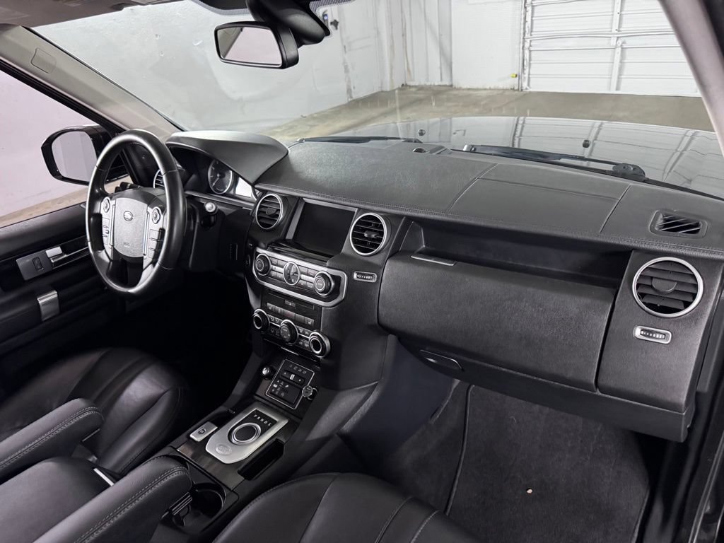 Used 2016 Land Rover LR4 AWD/4WD image 53