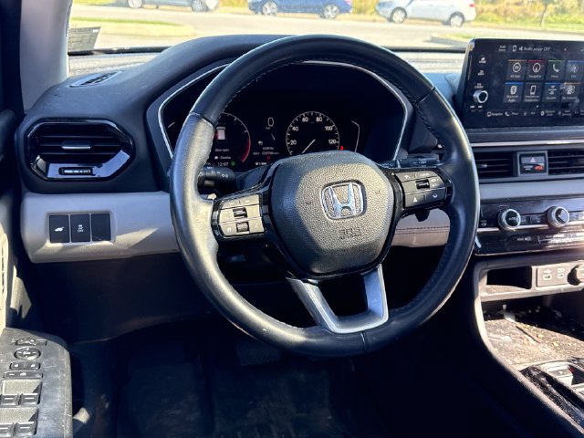 Used 2024 Honda Pilot Touring image 21