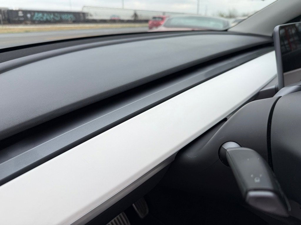 Used 2021 Tesla Model Y Long Range image 36