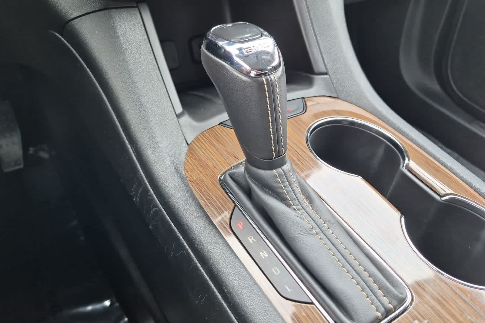 Used 2019 GMC Acadia SLE FWD image 30