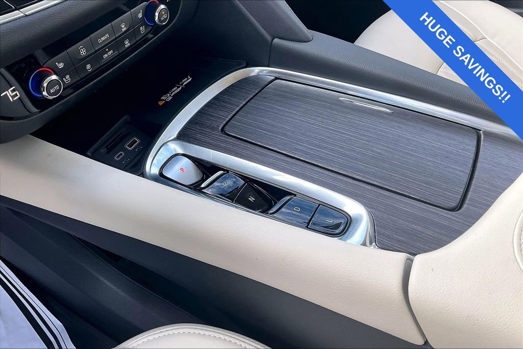Used 2023 Buick Enclave Avenir w/ Avenir Technology Package image 18