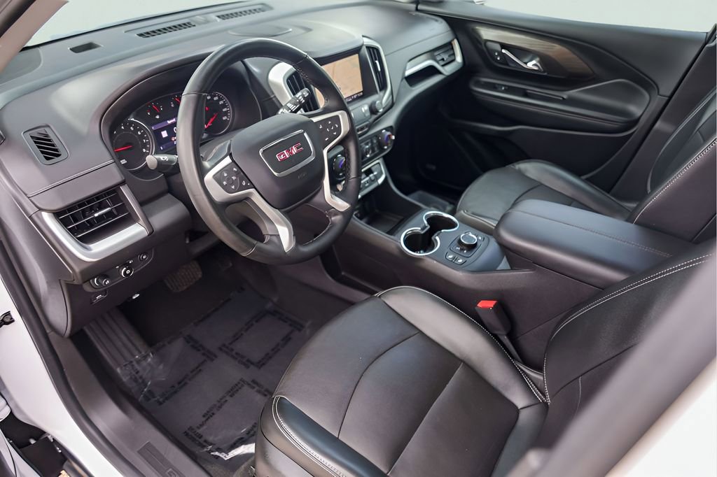 Used 2024 GMC Terrain SLT w/ Infotainment Package II AWD/4WD image 13