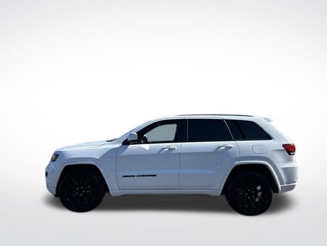 Used 2019 Jeep Grand Cherokee Altitude AWD/4WD image 18