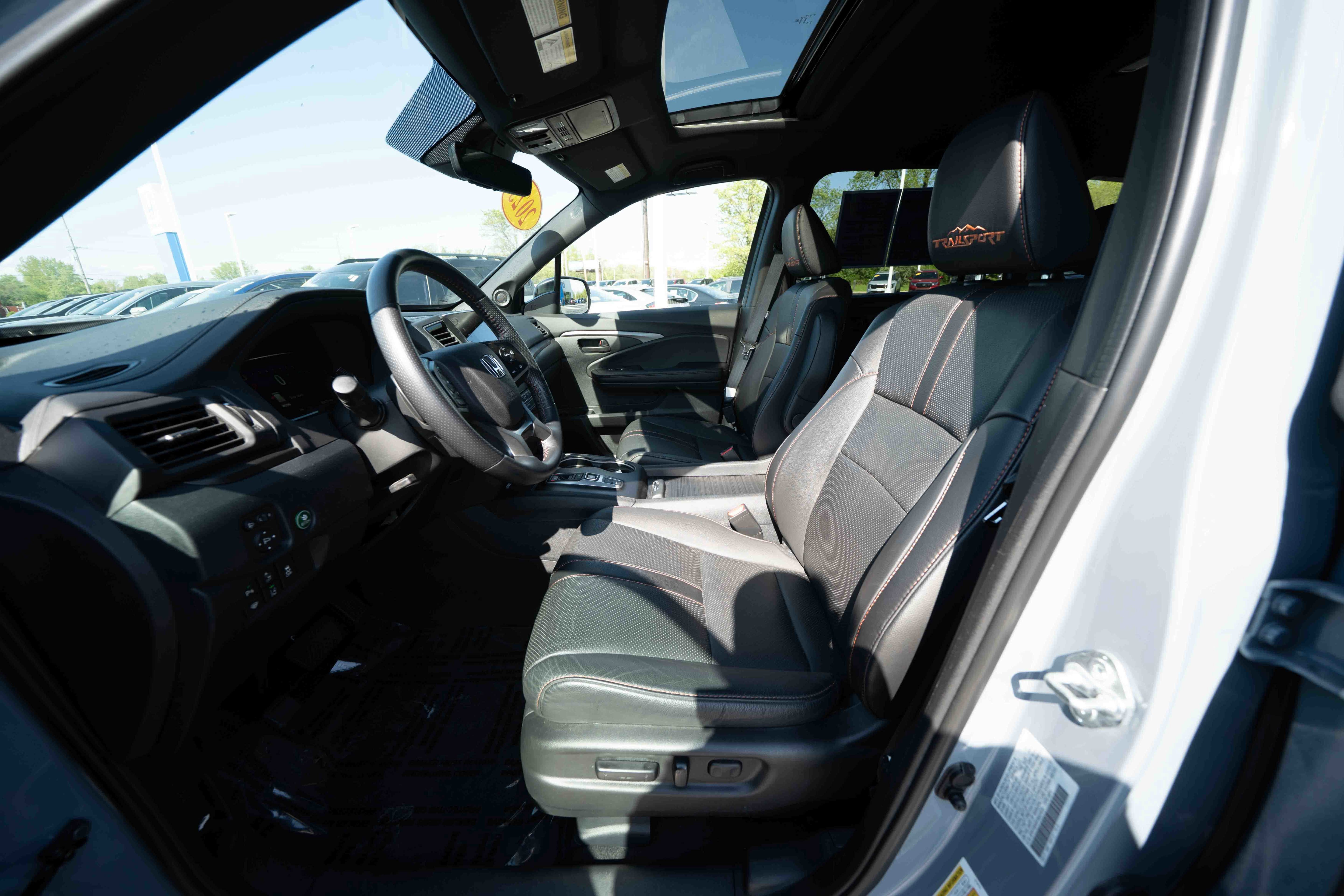 Used 2023 Honda Passport TrailSport image 9