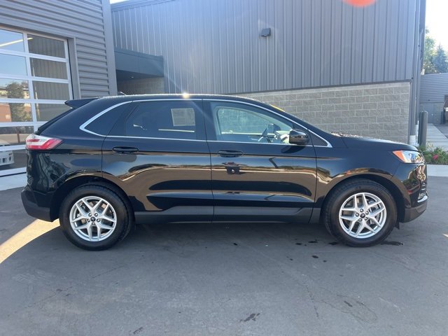 Certified 2022 Ford Edge SEL w/ Convenience Package image 4