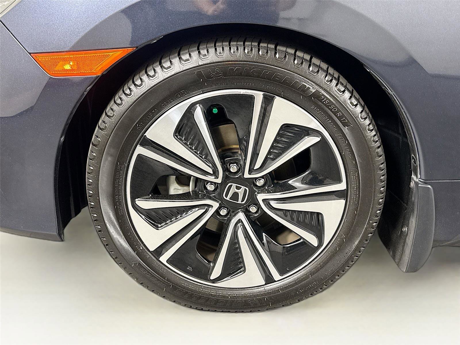 Used 2018 Honda Civic EX-L image 42