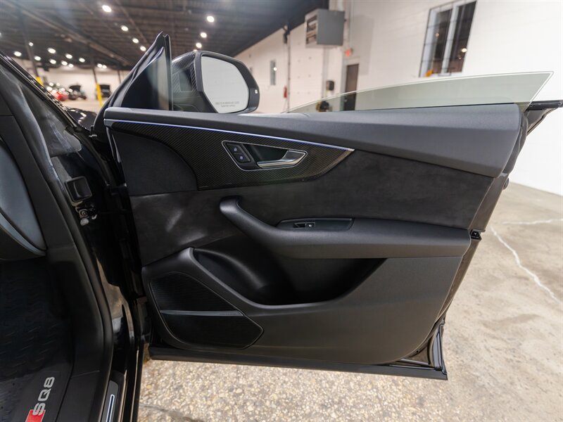 Used 2020 Audi SQ8 Prestige AWD/4WD image 29
