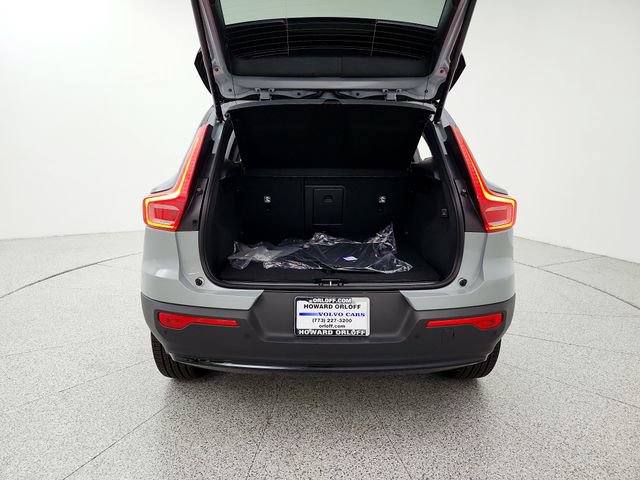 New 2026 Volvo XC40 B5 Ultra w/ Climate Package AWD/4WD image 15