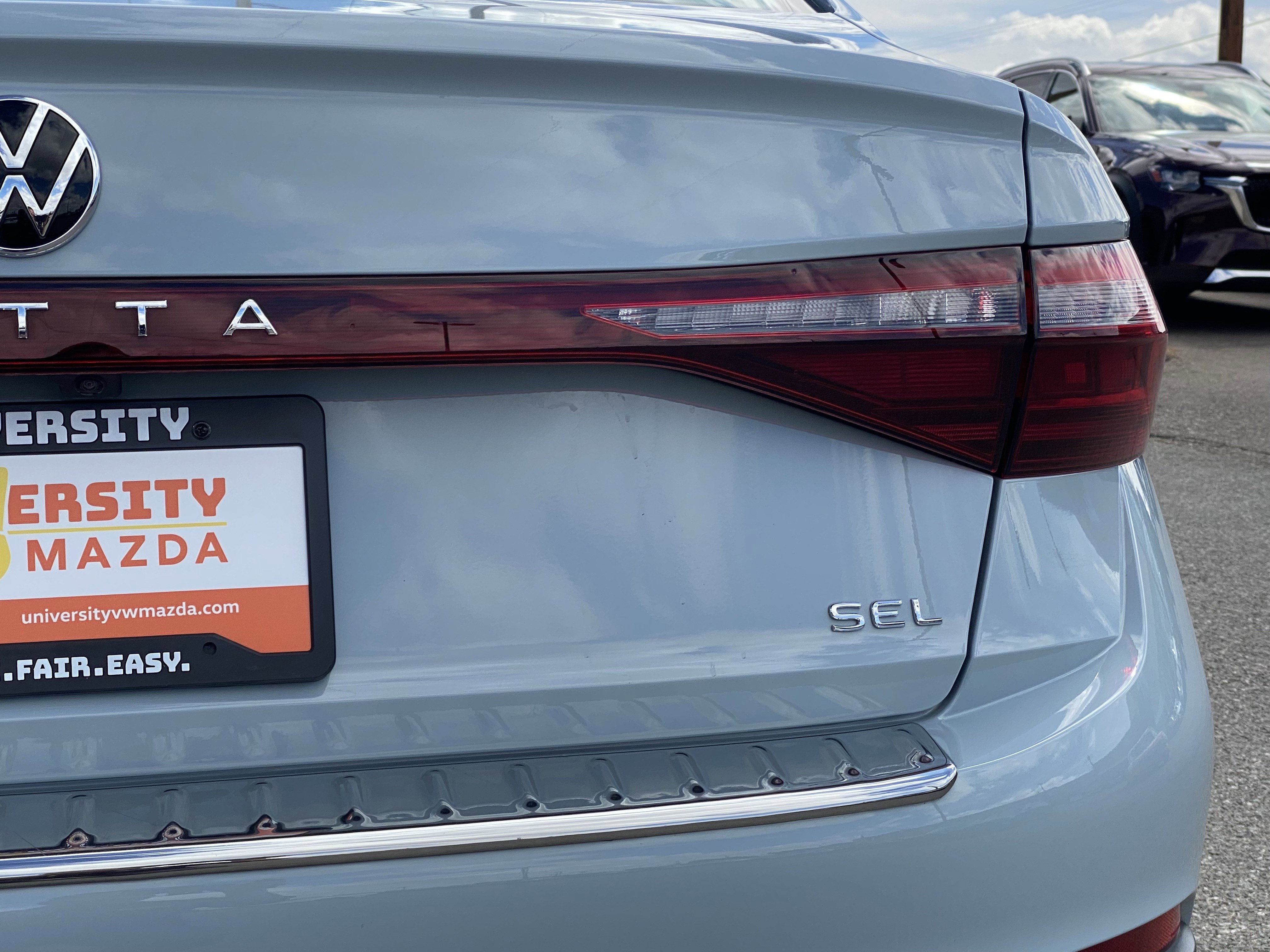 Certified 2025 Volkswagen Jetta SEL image 21