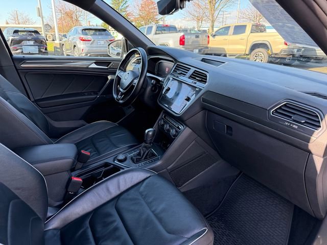 Used 2020 Volkswagen Tiguan SEL Premium R-Line image 38