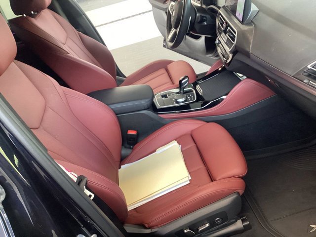 Used 2025 BMW X4 xDrive30i w/ Premium Package AWD/4WD image 14