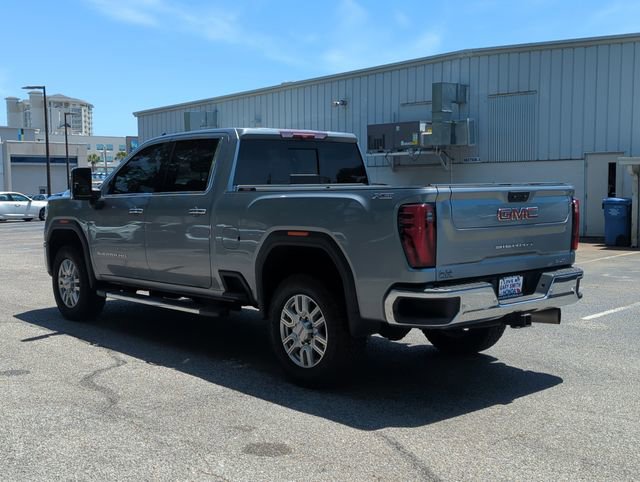 Used 2024 GMC Sierra 3500 SLT w/ SLT Premium Package AWD/4WD image 4