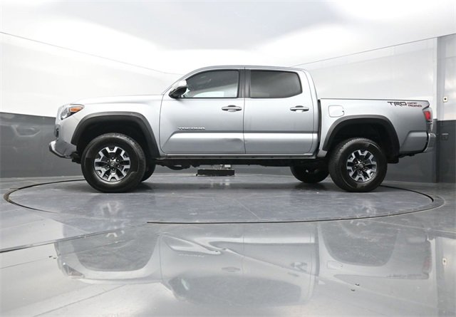 Used 2022 Toyota Tacoma TRD Off-Road image 30