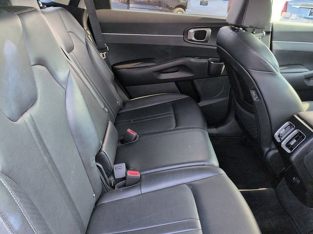 Used 2024 Kia Sorento S image 11