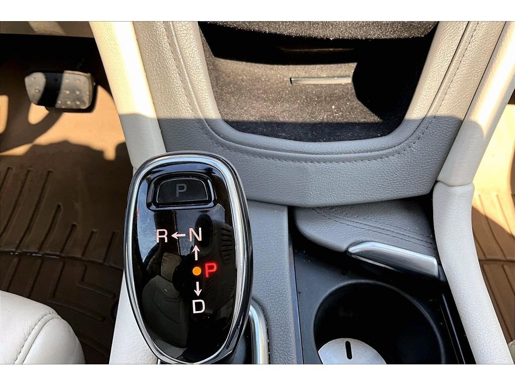 Used 2018 Cadillac XT5 Premium Luxury FWD image 30