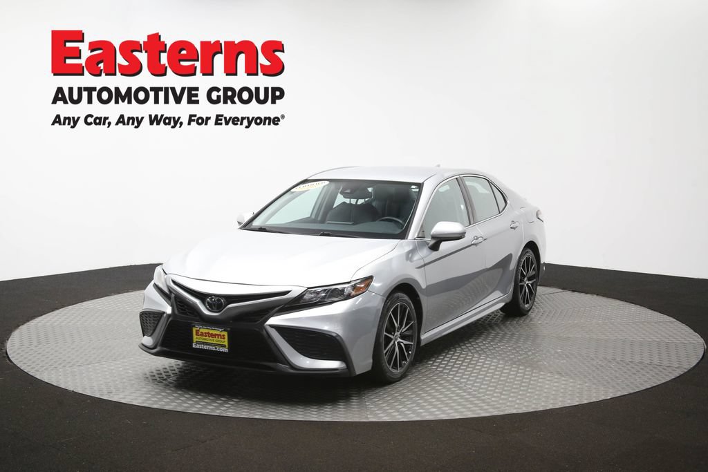 Used 2021 Toyota Camry SE w/ Carpet Mat Package (TMS) FWD image 54