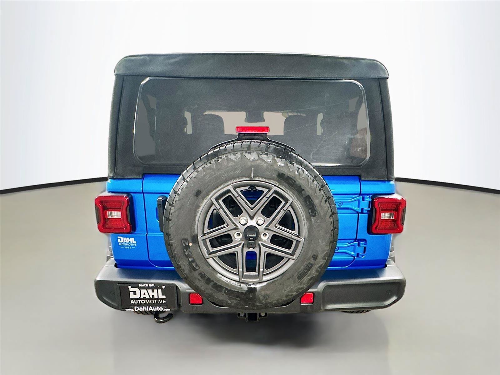 Used 2024 Jeep Wrangler Sport AWD/4WD image 30