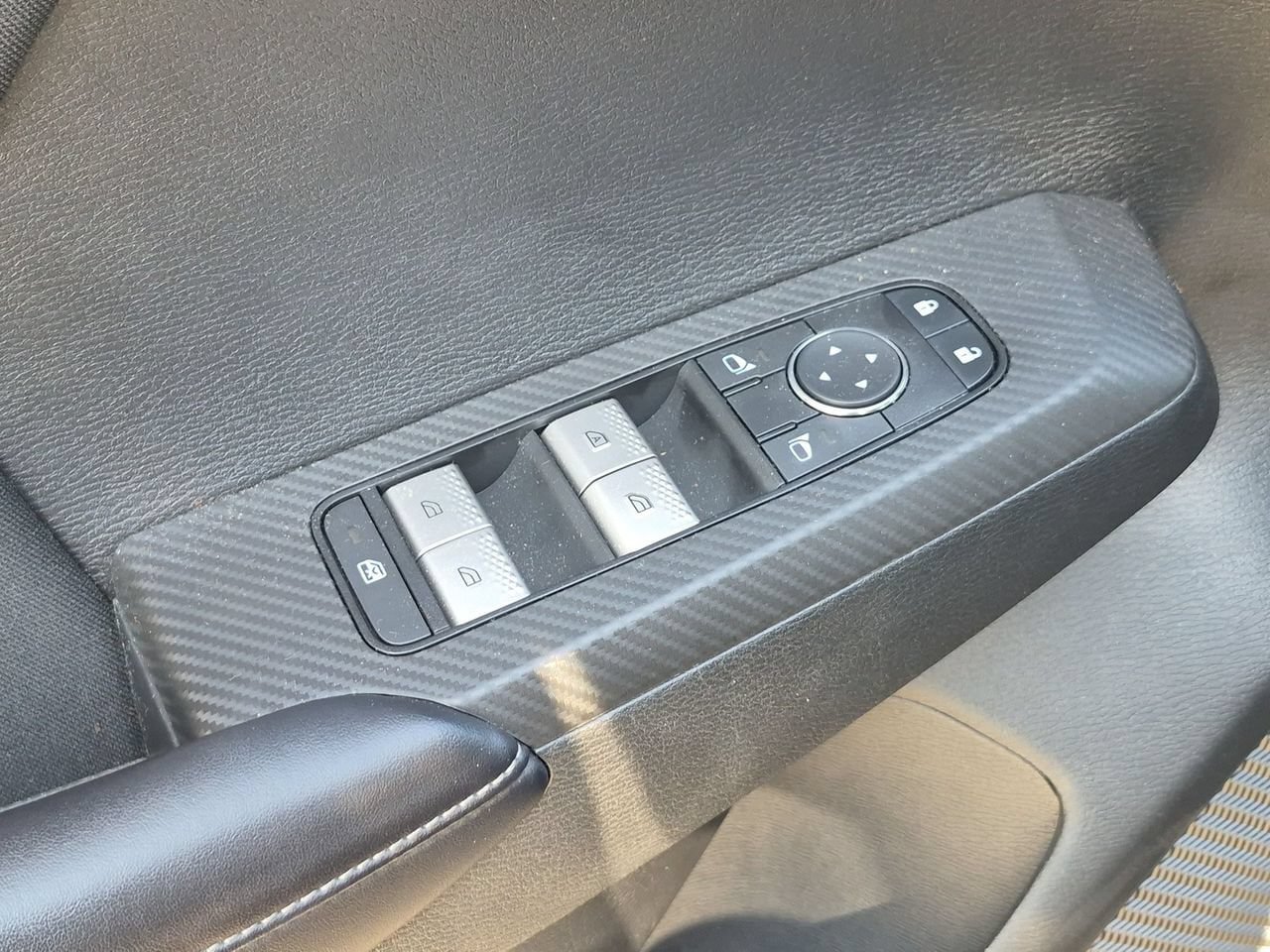 Used 2024 Mitsubishi Outlander ES AWD/4WD image 8