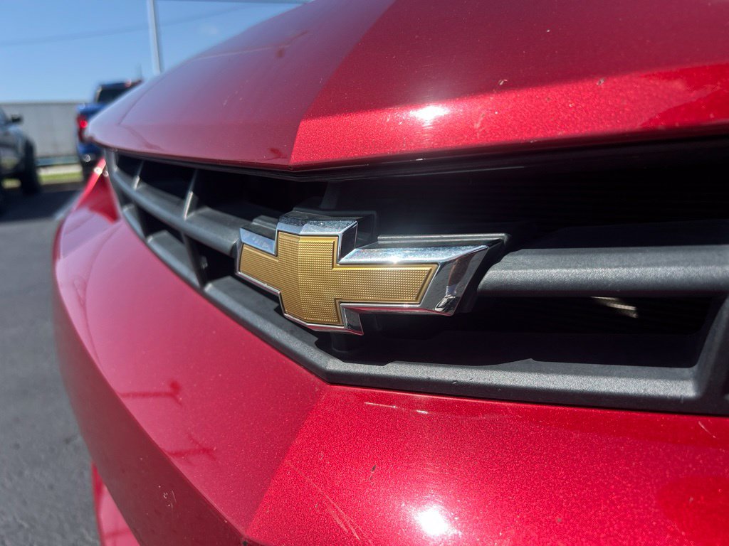 Used 2015 Chevrolet Camaro LT RWD image 10
