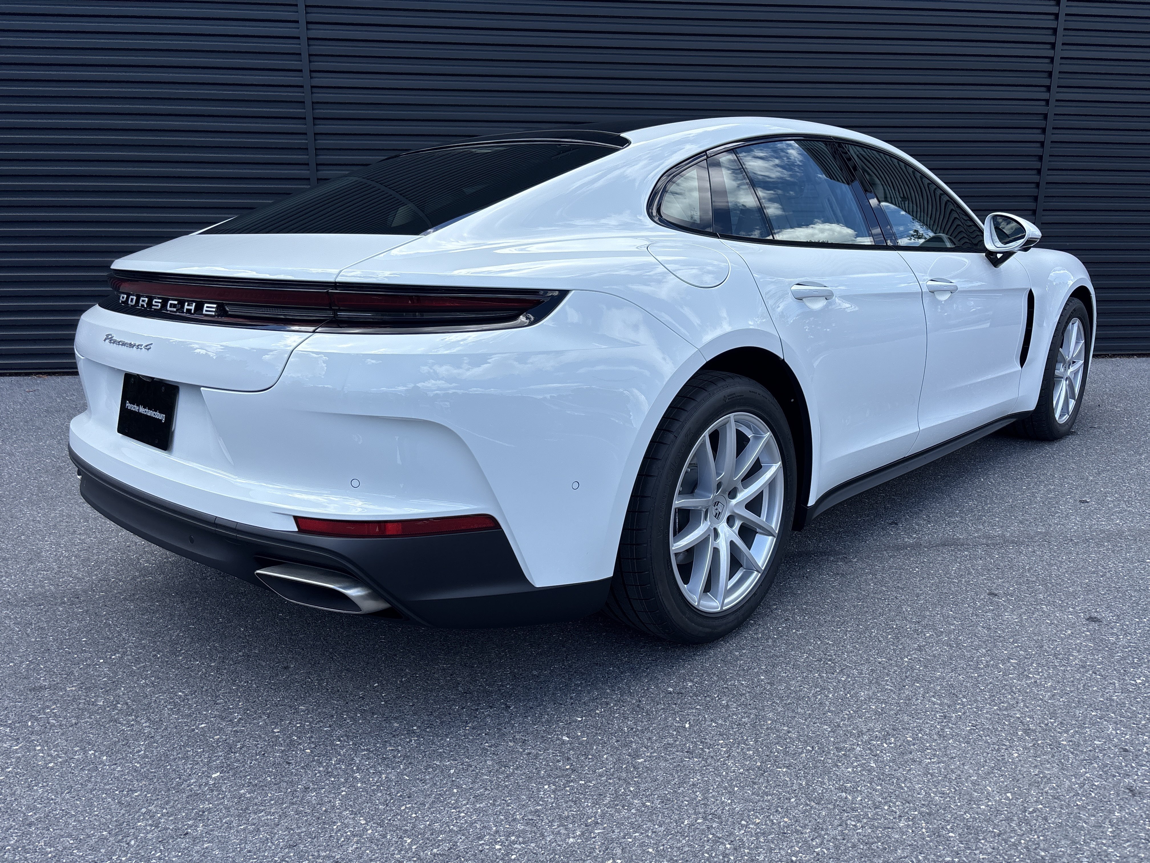 New 2026 Porsche Panamera image 5