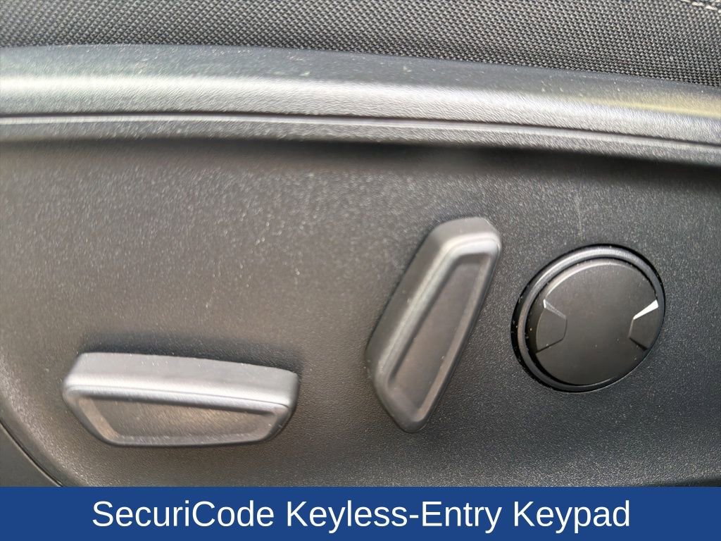 Certified 2021 Ford Escape SE w/ SE Sport Appearance Package image 20