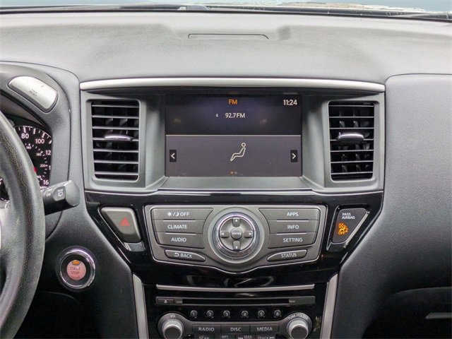 Used 2020 Nissan Pathfinder SV image 20