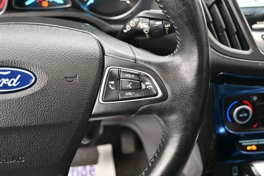 Used 2018 Ford Escape Titanium image 21