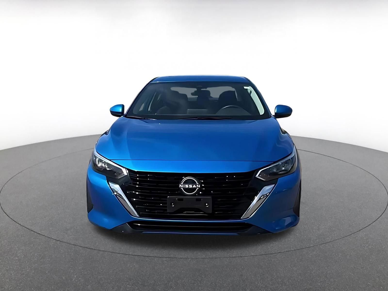 Used 2025 Nissan Sentra SV FWD image 4