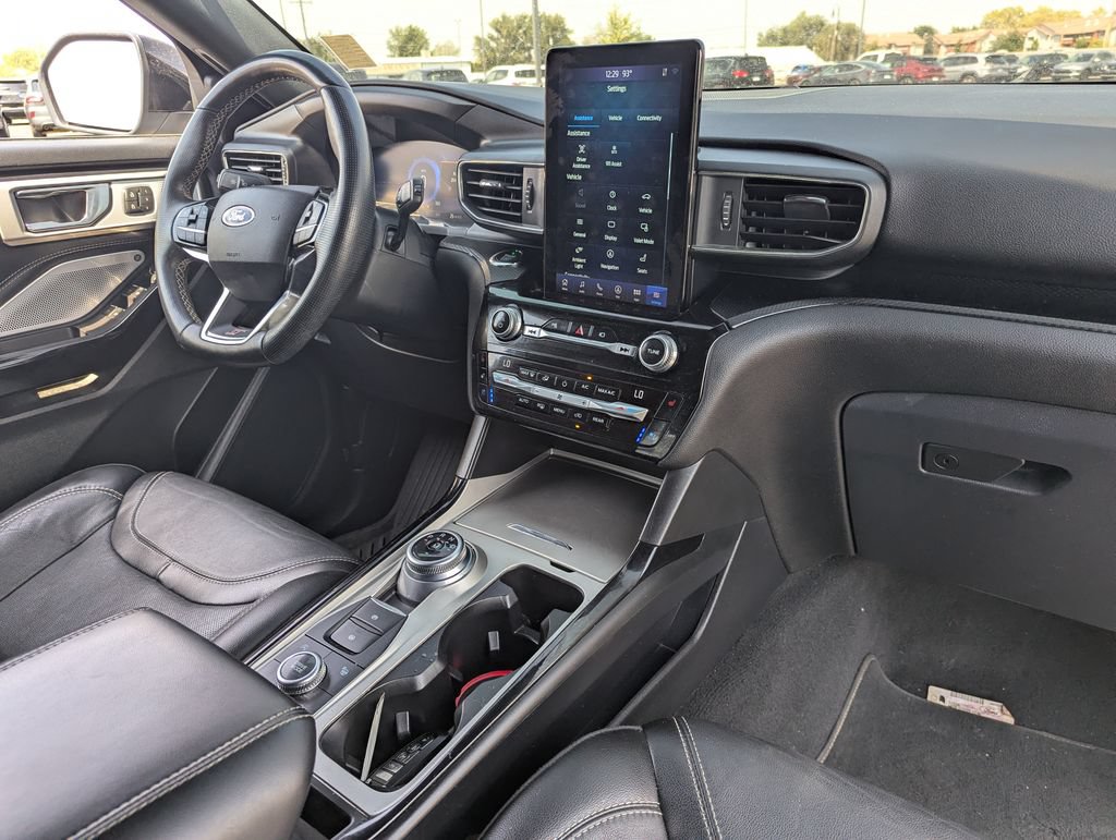 Used 2021 Ford Explorer ST w/ Equipment Group 401A AWD/4WD image 35