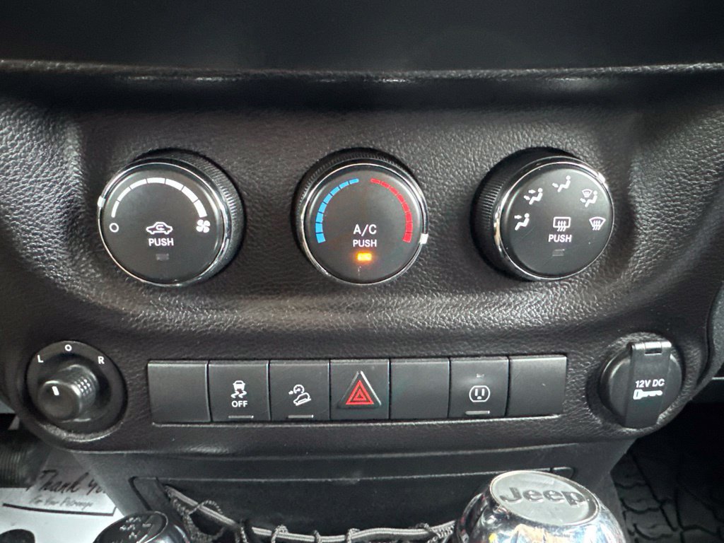 Used 2017 Jeep Wrangler Unlimited Sport AWD/4WD image 15
