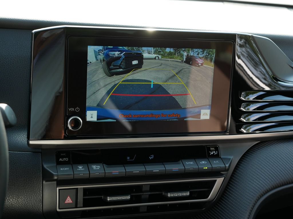 Used 2026 Toyota Camry SE FWD image 18