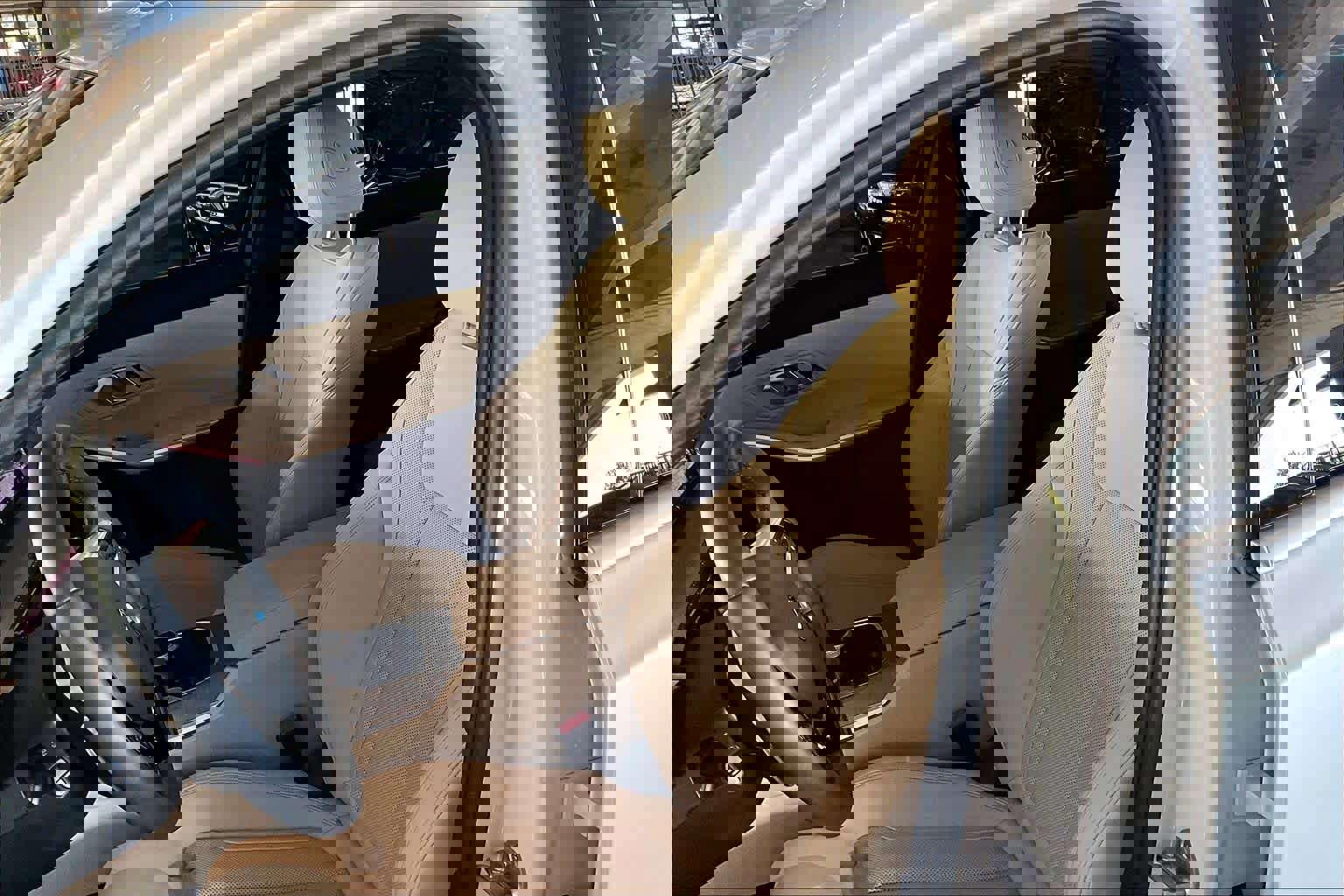 Used 2025 BMW 330i Sedan w/ Premium Package image 18