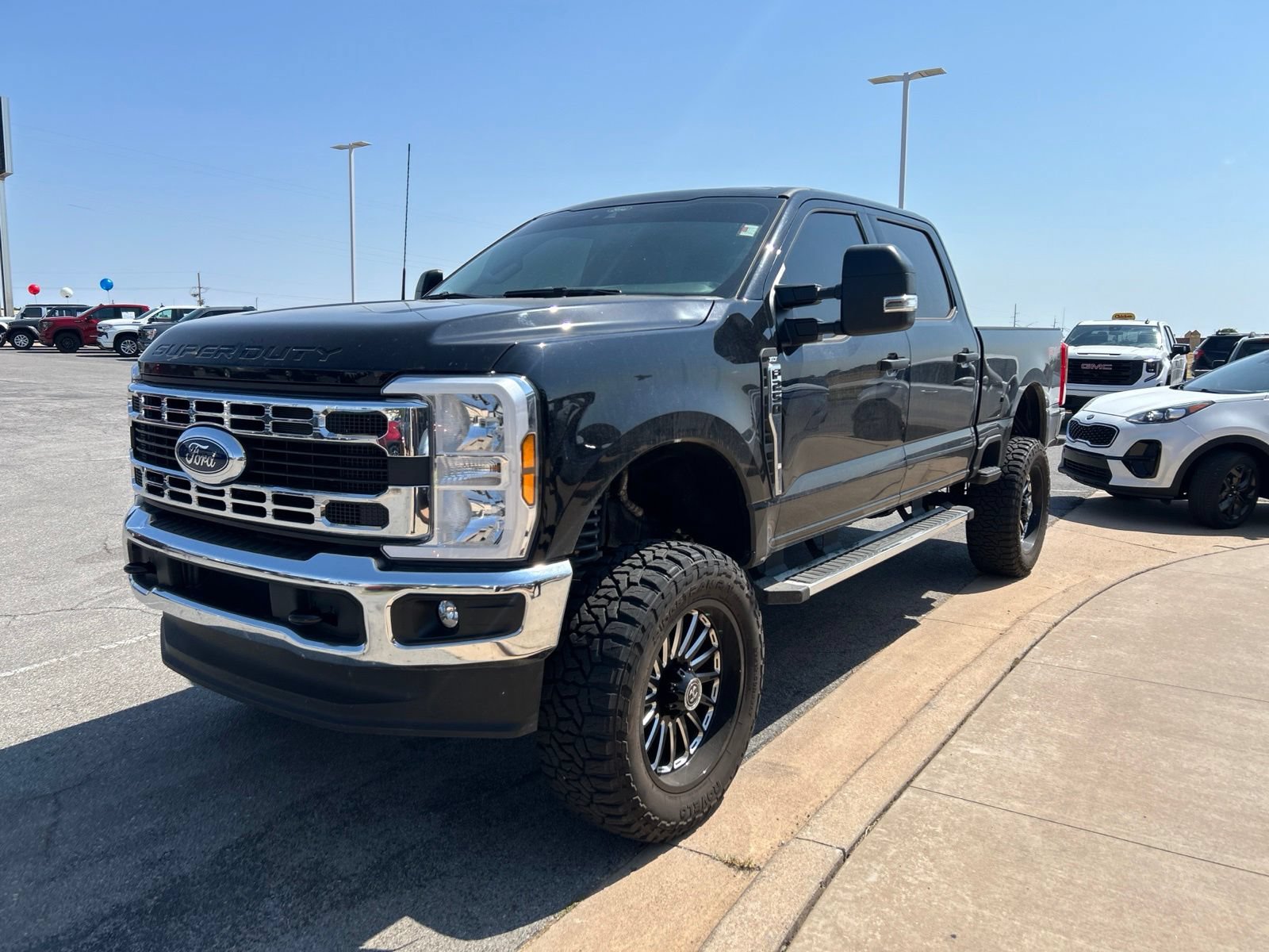 Used 2024 Ford F250 XLT w/ FX4 Off-Road Package AWD/4WD image 1