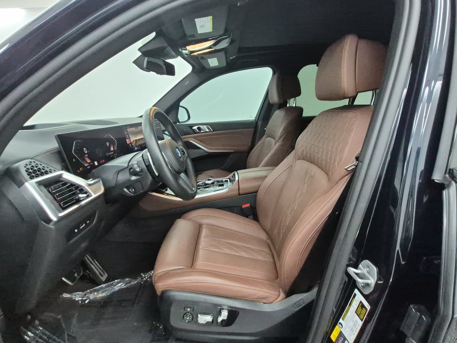 Used 2026 BMW X5 xDrive50e w/ Executive Package AWD/4WD image 5