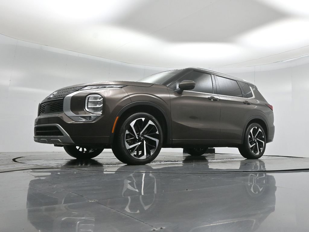 Used 2022 Mitsubishi Outlander SEL image 45