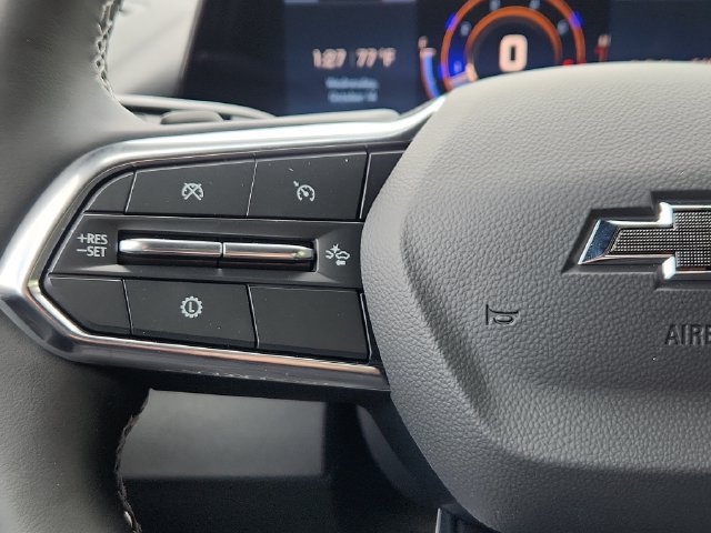 New 2027 Chevrolet Traverse LT w/ Midnight/Sport Edition FWD image 24