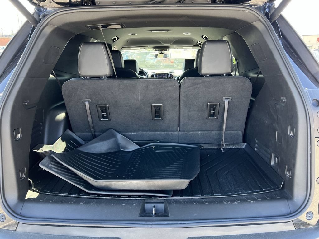 Used 2023 Chevrolet Traverse LT AWD/4WD image 25