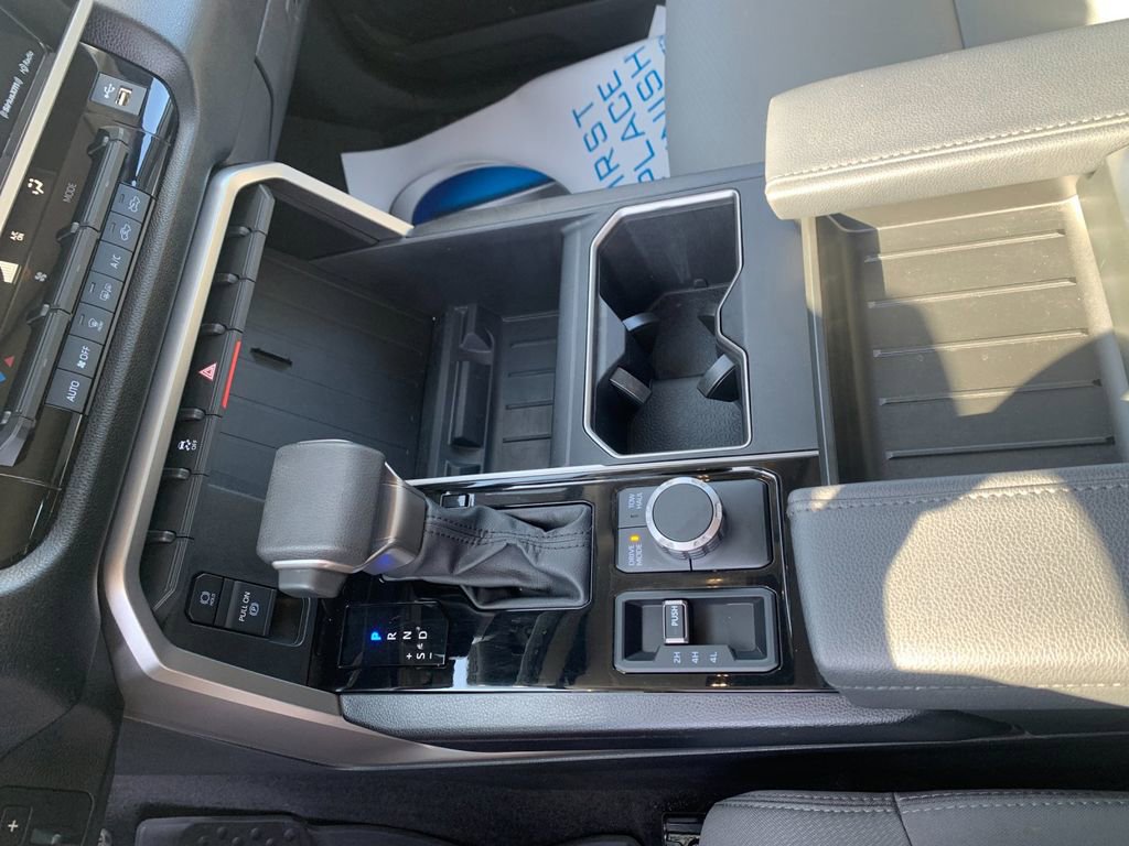 Used 2022 Toyota Tundra SR5 w/ SR5 Convenience Package image 24