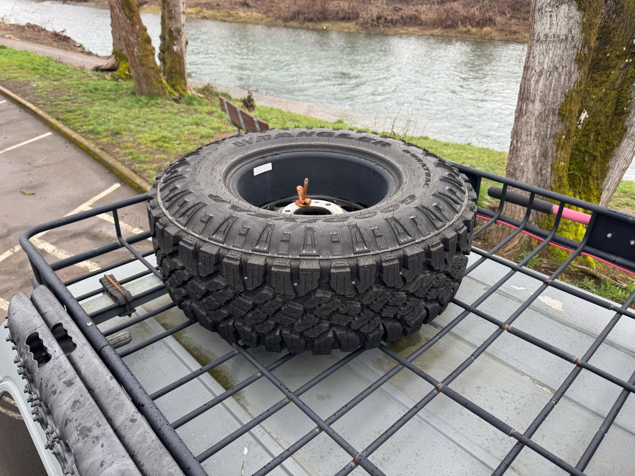 Used 1989 GMC Suburban 4WD image 35