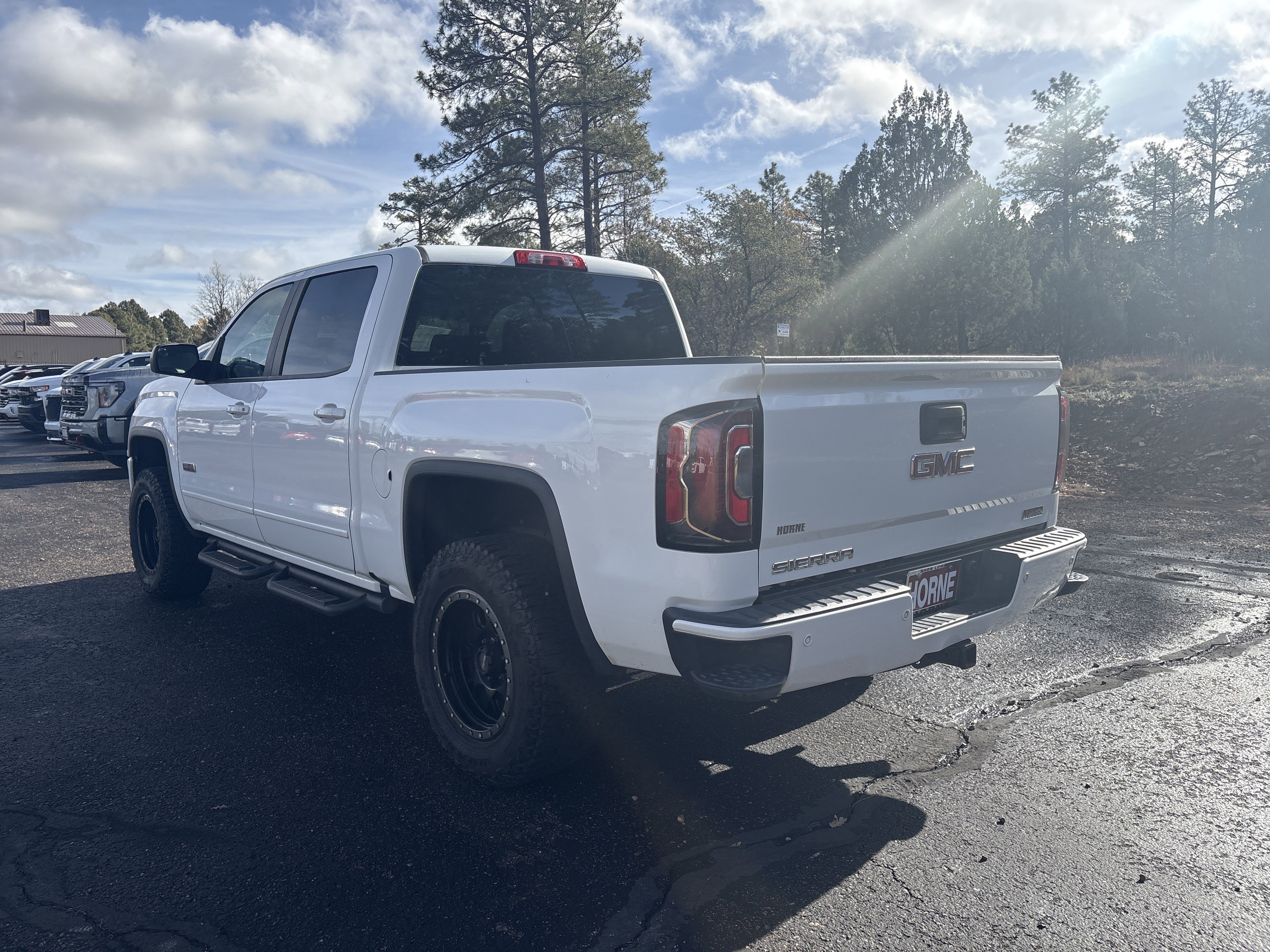 Used 2017 GMC Sierra 1500 SLT w/ All Terrain X Package image 6