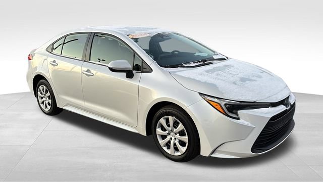 Used 2024 Toyota Corolla LE image 28
