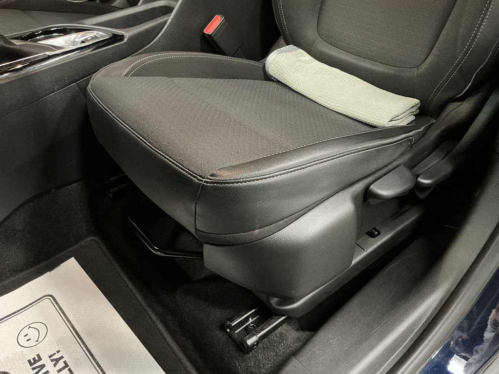 Used 2020 Buick Encore GX Preferred AWD/4WD image 17