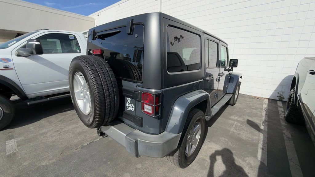 Used 2017 Jeep Wrangler Unlimited Sahara w/ Quick Order Package 24E Chief AWD/4WD image 4