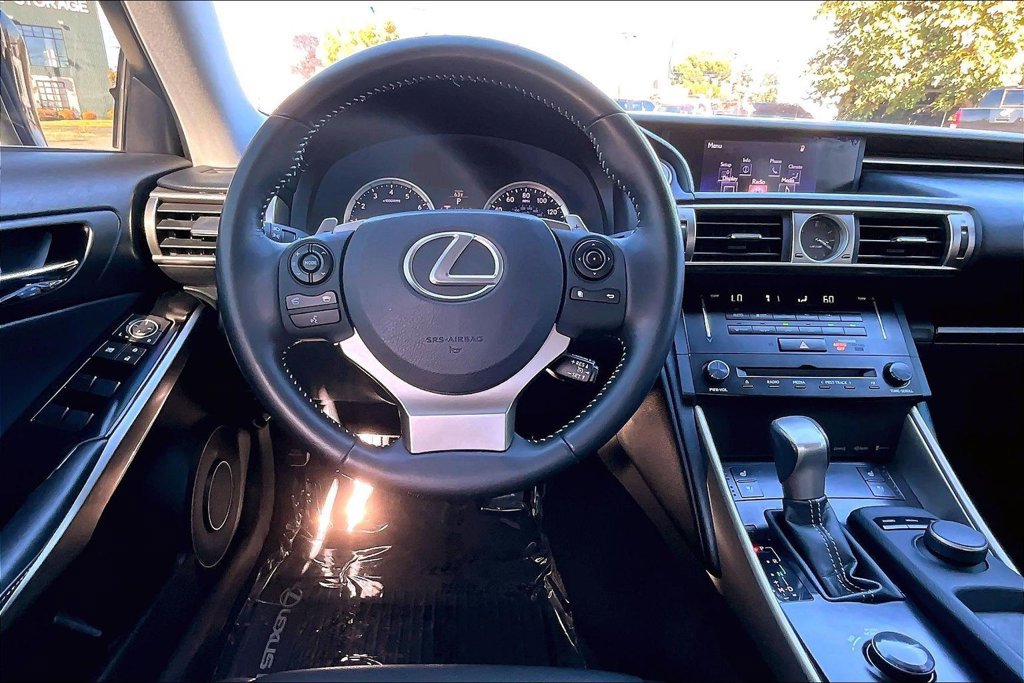 Used 2014 Lexus IS 250 w/ Premium Package RWD image 7