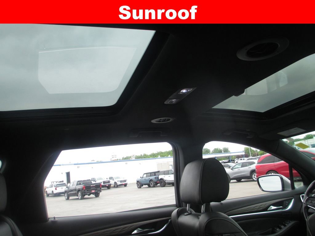 Used 2023 Buick Enclave Avenir w/ Avenir Technology Package AWD/4WD image 16