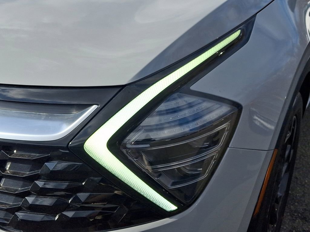 Certified 2023 Kia Sportage SX image 9